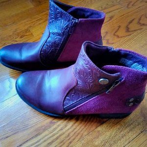 Earth Origins Boots Size 9M. Merlot